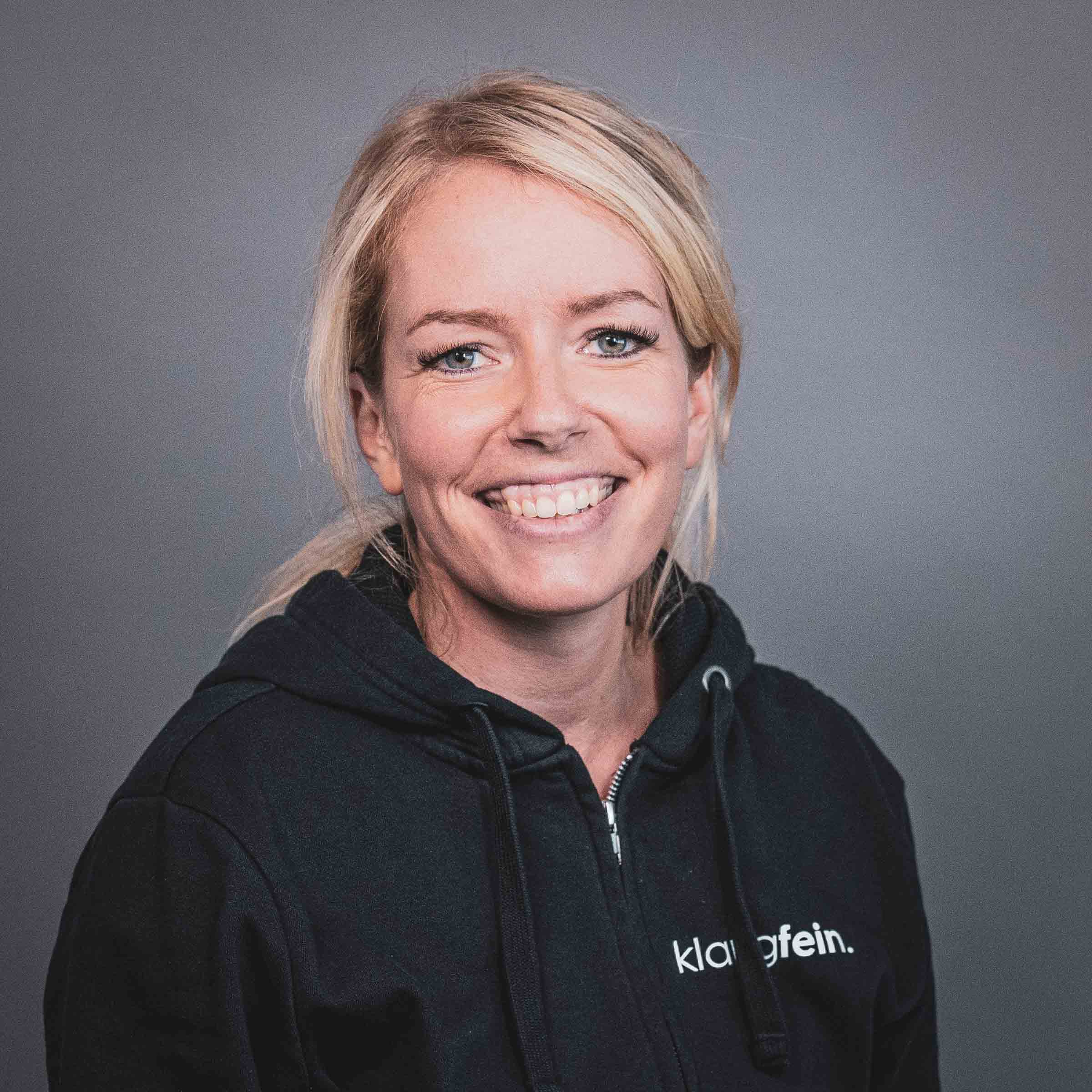 Klangfein | Team | Mitarbeiter | Messebau | Messestandbau | Tontechnik | Tagungstechnik | Lichttechnik | Standbau | Projektion | LED | Bühnen | Buchen | Mieten | Anfragen