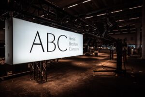 LED-Leuchtbanner und Textilspannrahmen für Messebau und Eventtechnik – moderne Leuchtkästen für Messestände, Präsentationsflächen und Veranstaltungen mit hoher Sichtbarkeit und professioneller Wirkung.